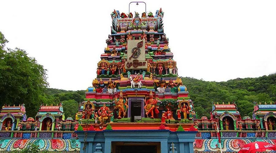 Affordable Chennai to Arupadai Veedu temple tour