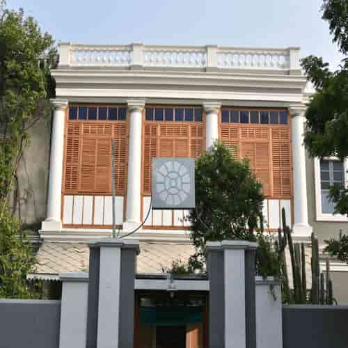 Sri Aurobindo Ashram entrance with gardens